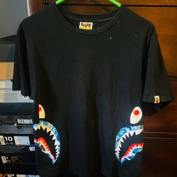 Bape shark shirt - Picture 1 of 3